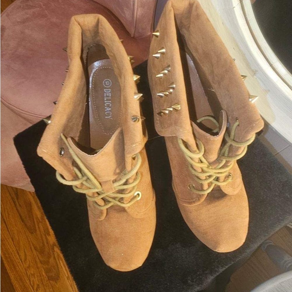 Delicacy Jordan Brown and Gold Spike Platform Heeled Boots